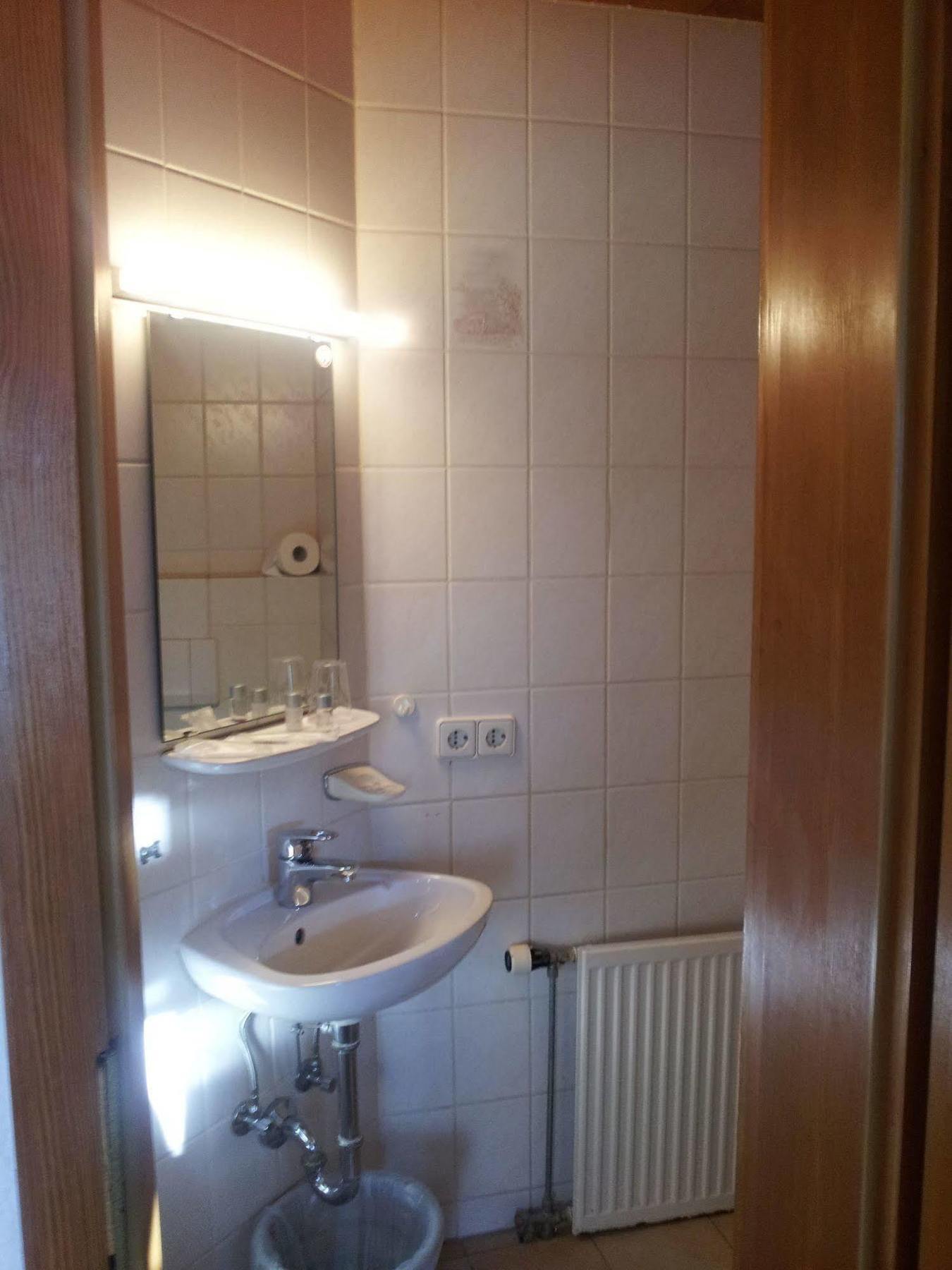 Gasthaus Zur Oelmuehle Oberderdingen Exterior foto